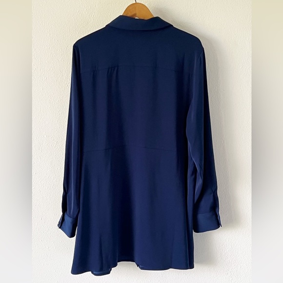 Susan Graver Silky Soft Stretch Peachskin Blue Button Front Big Shirt Large - Picture 7 of 12